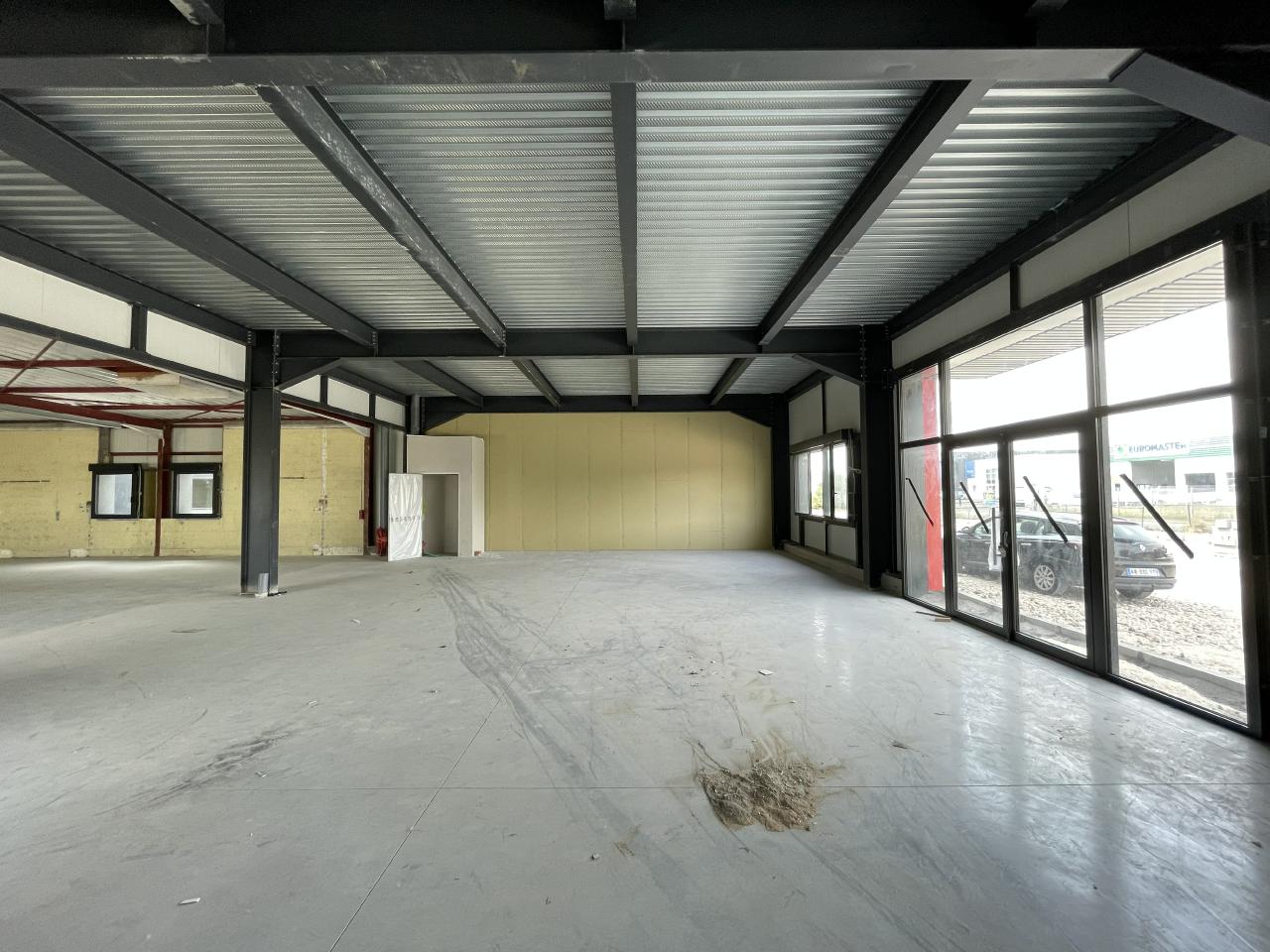 Local d'activité Tours 770m² Location local d'activité Tours Indre-et-Loire OLACT2200048 2